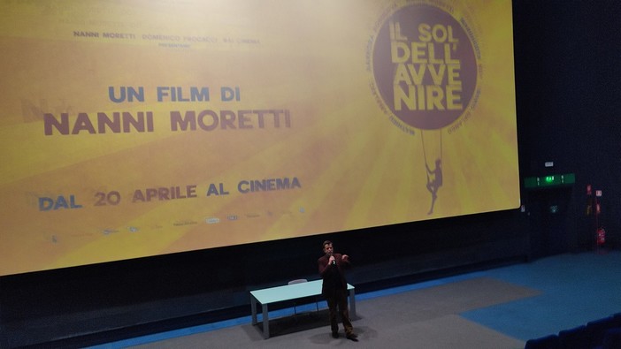 Nanni Moretti sul palco presenta un film