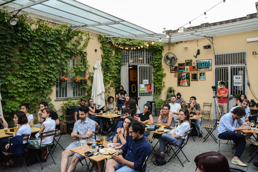 Da Off Topic nasce Happy Hour: la prima sitcome live di Torino