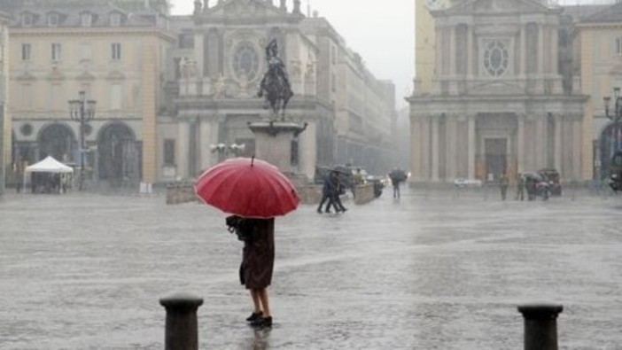 maltempo in piazza San Carlo