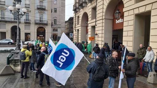 Fismic, Uglm e Associazione quadri sfilano fino al Comune