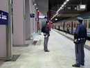 Agenti della Polizia Ferroviaria in azione