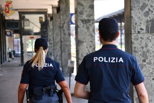 12enne violentata nei bagni di Porta Nuova: accusato un ragazzo di 20 anni