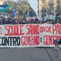 Corteo degli studenti pro Pal, in centinaia in partenza da piazza XVII Dicembre