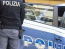 Dramma a Collegno, anziano precipita dal quarto piano mentre pulisce le finestre: morto