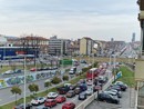 piazza Baldissera con auto in coda