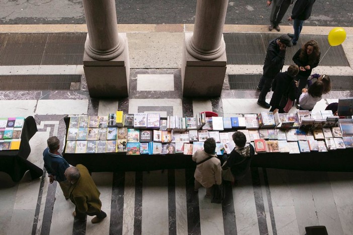 portici di carta