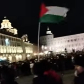 Manifestazione in piazza Castello a favore della Palestina