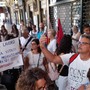 Manifestazione sotto l'ufficio regionale di corso Vittorio Emanuele