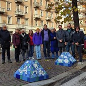 La piazza &quot;partecipata&quot; di borgo San Donato fa festa in vista del Natale