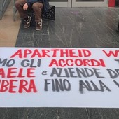 Protesta contro Israele: dopo le contestazioni del mattino, torna la calma al Rettorato