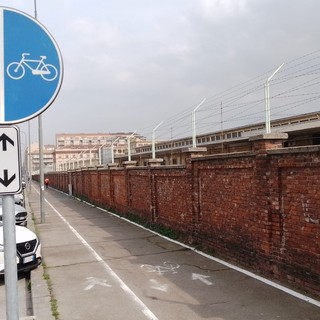 La ciclabile “provvisoria” di via Giordano Bruno è completa: ma in attesa di nuove risorse &quot;svolta&quot; in via Filadelfia