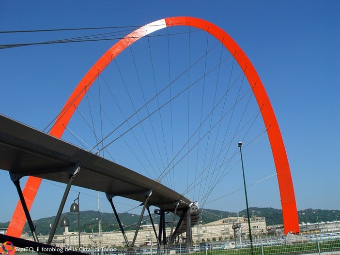 Luce in fondo al tunnel per l'illuminazione della Passerella Olimpica