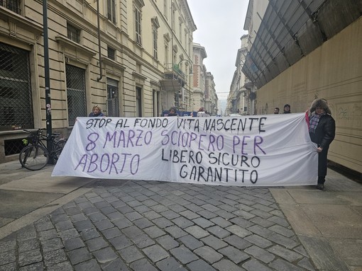 Nel 2025 un milione di euro agli antiabortisti, a Torino nuove proteste contro &quot;Vita Nascente&quot;