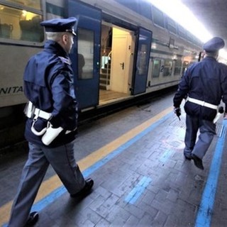 Controlli delle forze dell'ordine alla stazione di Porta Nuova