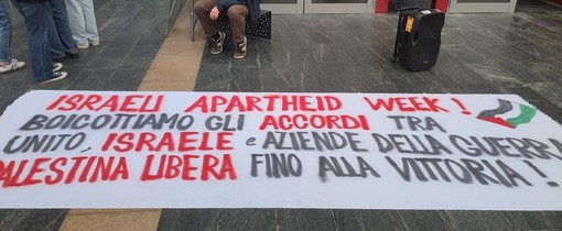 Protesta contro Israele: dopo le contestazioni del mattino, torna la calma al Rettorato