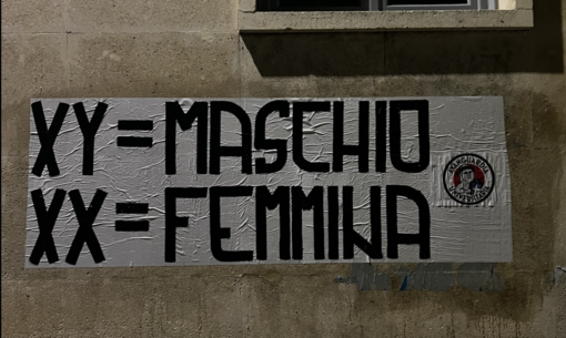 “XY=maschio XX=femmina”: lo striscione di Avanguardia Studentesca davanti a Medicina contro i &quot;Queer Studies&quot;