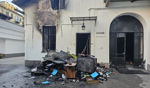 Un cortocircuito la probabile causa del rogo di corso Vittorio Emanuele