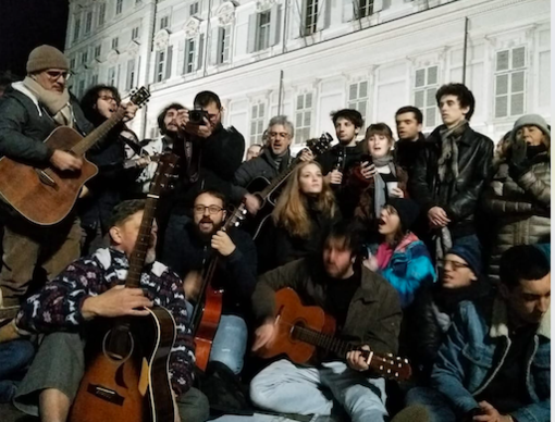 Torino ricorda Fabrizio De André con la serata evento in piazzetta Reale