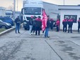 Sciopero degli operatori della logistica a Settimo Torinese