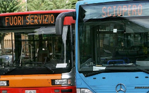 Salvini &quot;precetta&quot; lo sciopero: venerdì nel Torinese bus e metro fermi 4 ore. Cosa cambia