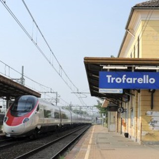 Stazione ferroviaria di Trofarello