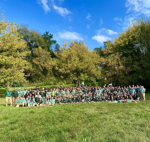 scout in un prato