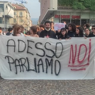 studenti contro meloni