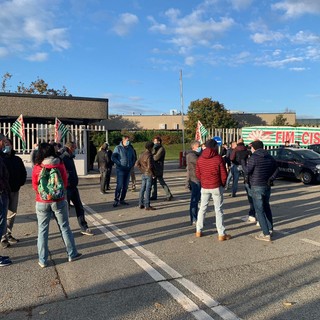 Pininfarina Engineering, ai lavoratori la solidarietà dei colleghi della Trilix di Nichelino