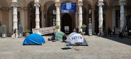 Le tende degli studenti dell'Udu in protesta