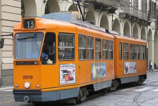 trasporto pubblico bus tram