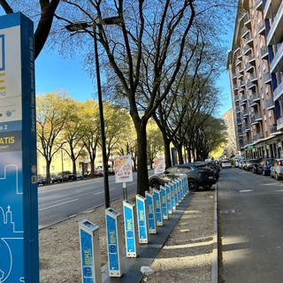 Abbandonati e inutilizzati, ma gli stalli ToBike occupano parcheggi: &quot;Tutti rimossi entro agosto&quot;