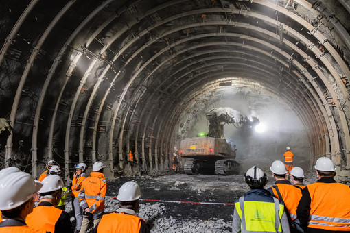 I lavori di scavo nel tunnel di base della Torino-Lione