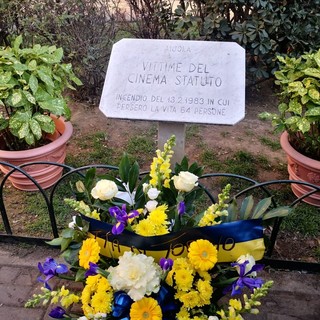 commemorazione in piazza Statuto