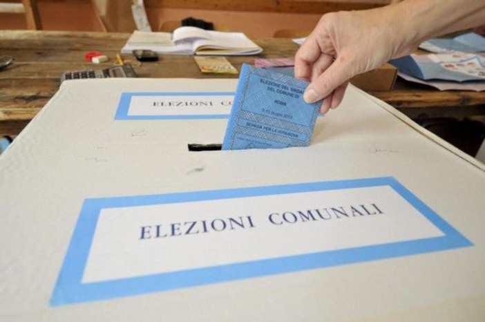 Ballottaggi, alle ore 19 nel Torinese ha votato meno del 30% degli elettori