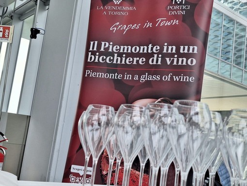 Per gli amanti del vino l'appuntamento raddoppia a Torino