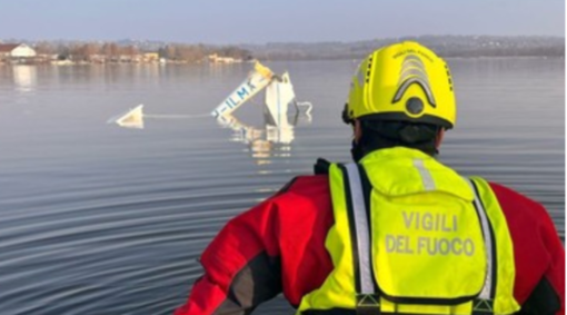 Ancora grave e in prognosi riservata il pilota dell'aliante precipitato nel lago di Varese