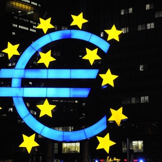 Bce, ripresa meglio del previsto grazie alle famiglie