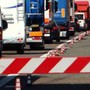 Scontro tra due auto su A1, un morto