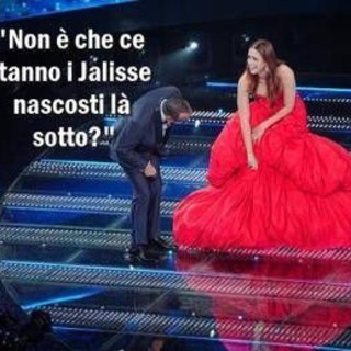 Sanremo in uno scatto, la gonna di Miriam Leone e i Jalisse: la vignetta di Osho