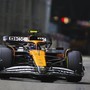 F1 Gp Singapore, Norris domina la gara. Sul podio Verstappen e Piastri