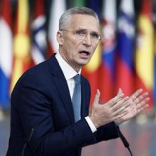 Ucraina, Nato: &quot;Attacco Kiev in Russia è legittimo&quot;