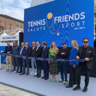 Torino, sport e prevenzione debuttano in piazza Castello con 'Tennis &amp; Friends'