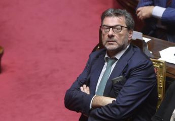 Manovra, Giorgetti: &quot;Tutte le risorse disponibili per lavoratori dipendenti reddito medio basso&quot;