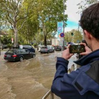 Seveso esonda, oggi ancora pioggia a Milano: cosa succede