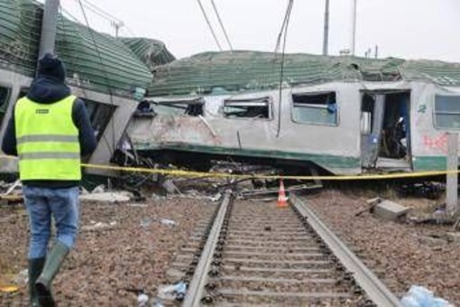 Disastro ferroviario Pioltello, una sola condanna: otto assoluzioni tra cui l'ex ad Rfi Gentile