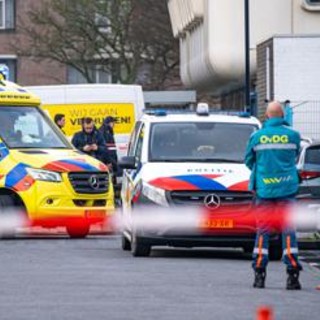 Olanda, attacco con coltello a Rotterdam: un morto e due feriti gravi