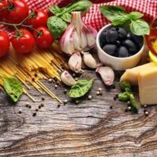 Il monito dell'endocrinologa: &quot;La dieta mediterranea sì ma con meno carboidrati&quot;