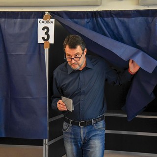 Salvini “Lega viva e vivace. Bossi vota un altro partito? Stranezze”
