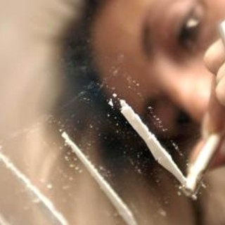 Droga, tra giovani italiani cresce uso sostanze psicoattive e consumo cocaina