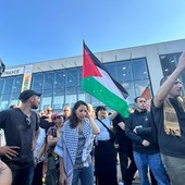 La protesta Pro Palestina entra (insieme a Zerocalcare) al Salone: &quot;Benini prenda posizione&quot;